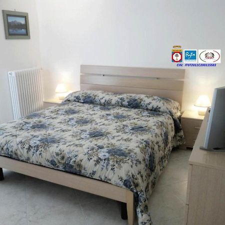 Bed and Breakfast "Il Giardino Di Niu" Palombaio Екстер'єр фото