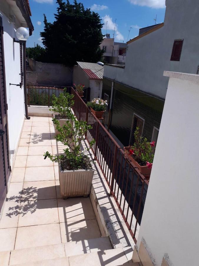 Bed and Breakfast "Il Giardino Di Niu" Palombaio Екстер'єр фото